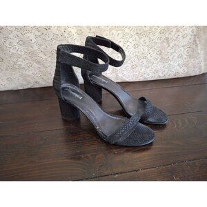 EUC  Jeffrey Campbell Laura Black Snake Embossed T-Strap Heeled Sandals/Sz. 11